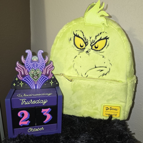 Dr. Seuss Grinch Plush Backpack - Picture 3 of 3